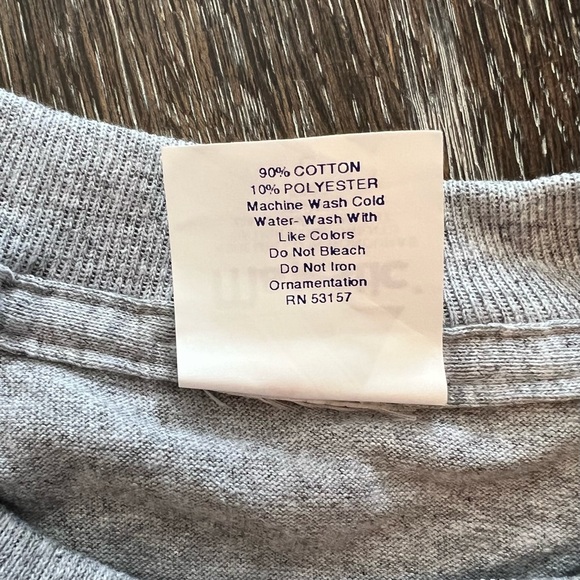 St. Louis Cardinals Busch Stadium Farewell Tour Long Sleeve T-Shirt 2005 NOS - Picture 9 of 9